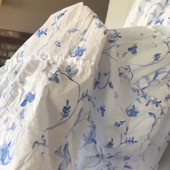 Nesli Nap Dress in “Blue Botanical” - Picture 3 of 5